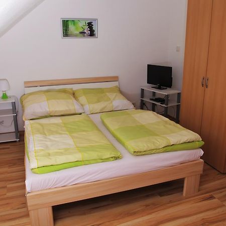 Pension Haus Kassel Fuldatal Esterno foto
