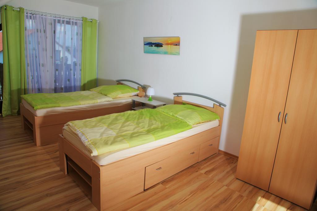 Pension Haus Kassel Fuldatal Esterno foto