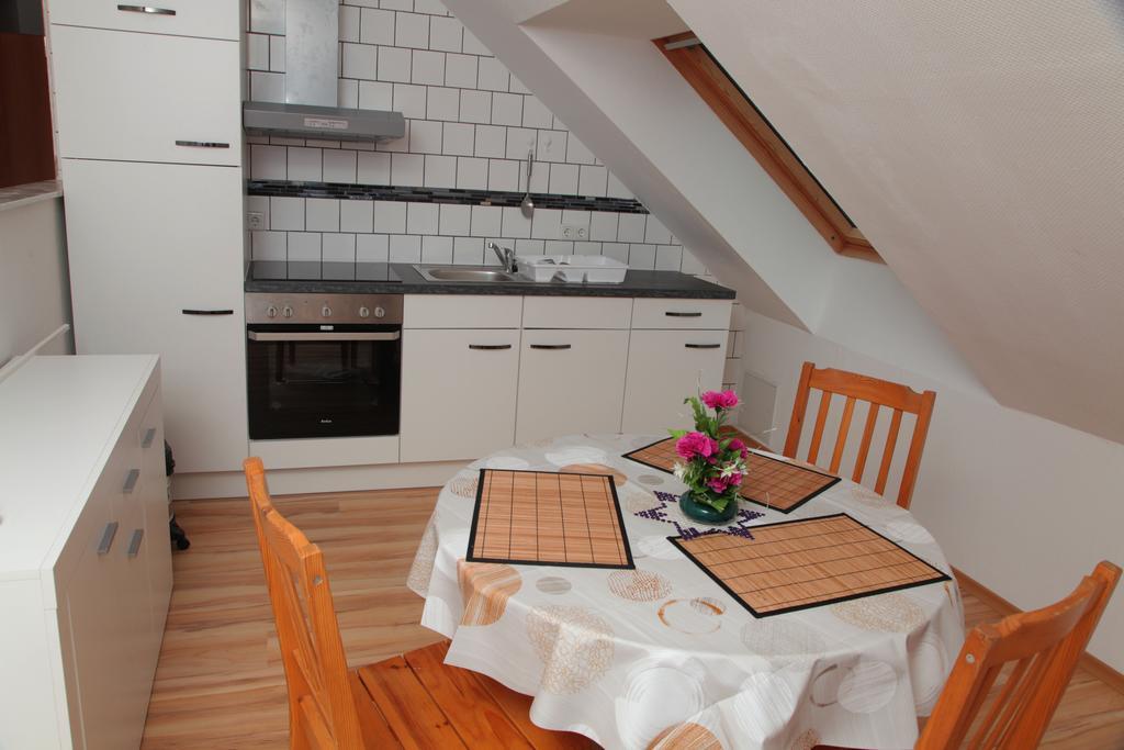 Pension Haus Kassel Fuldatal Esterno foto
